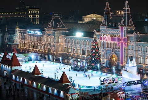 GUM Celebrates 120 Years in the Red Square, With Or Without Vuitton Luggage