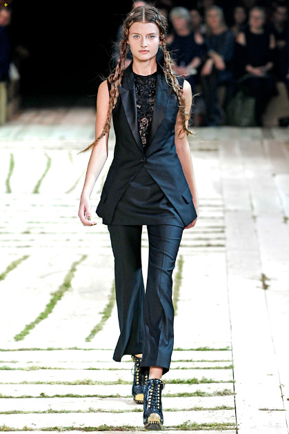 Fashion_Brands_Alexander McQueen_2622 - Paris Fashion Week