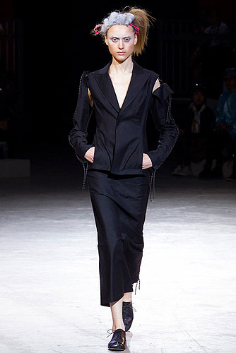 Fashion_Brands_Yohji Yamamoto_12425 - Paris Fashion Week