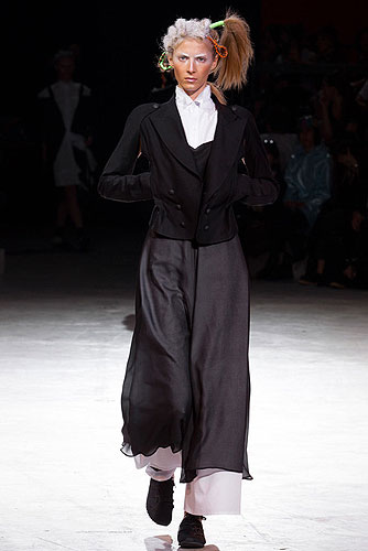 Fashion_Brands_Yohji Yamamoto_12457 - Paris Fashion Week