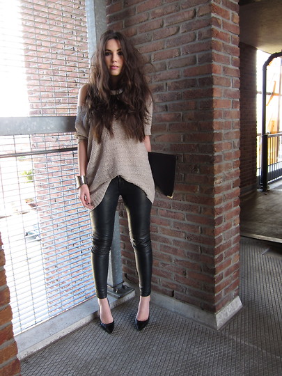 Knitted&leather, Candy, leather trousers, Weeken, jumper, H&M, pointed toe heels, Zara, Candy, Netherlands