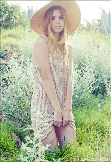 Haven't had a dream in a long time , Lindsey Lugrin, Dress, Weeken, Floppy hat , Weeken, Lindsey Lugrin, Thailand