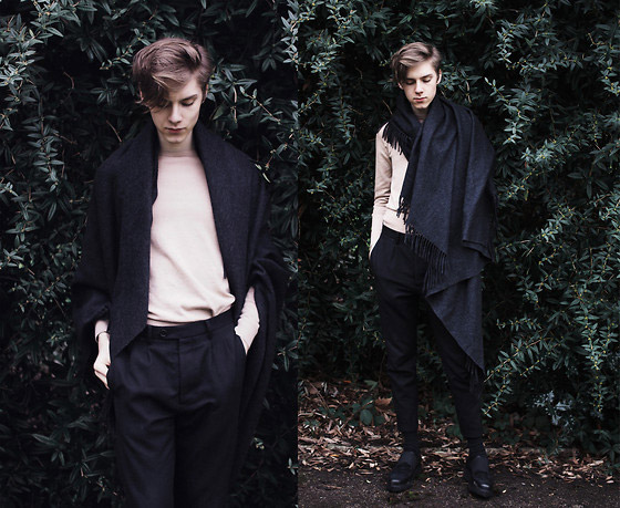 Cold skin - Scarf, ASOS, Sweater, COS, Trousers, COS, Mikko Puttonen